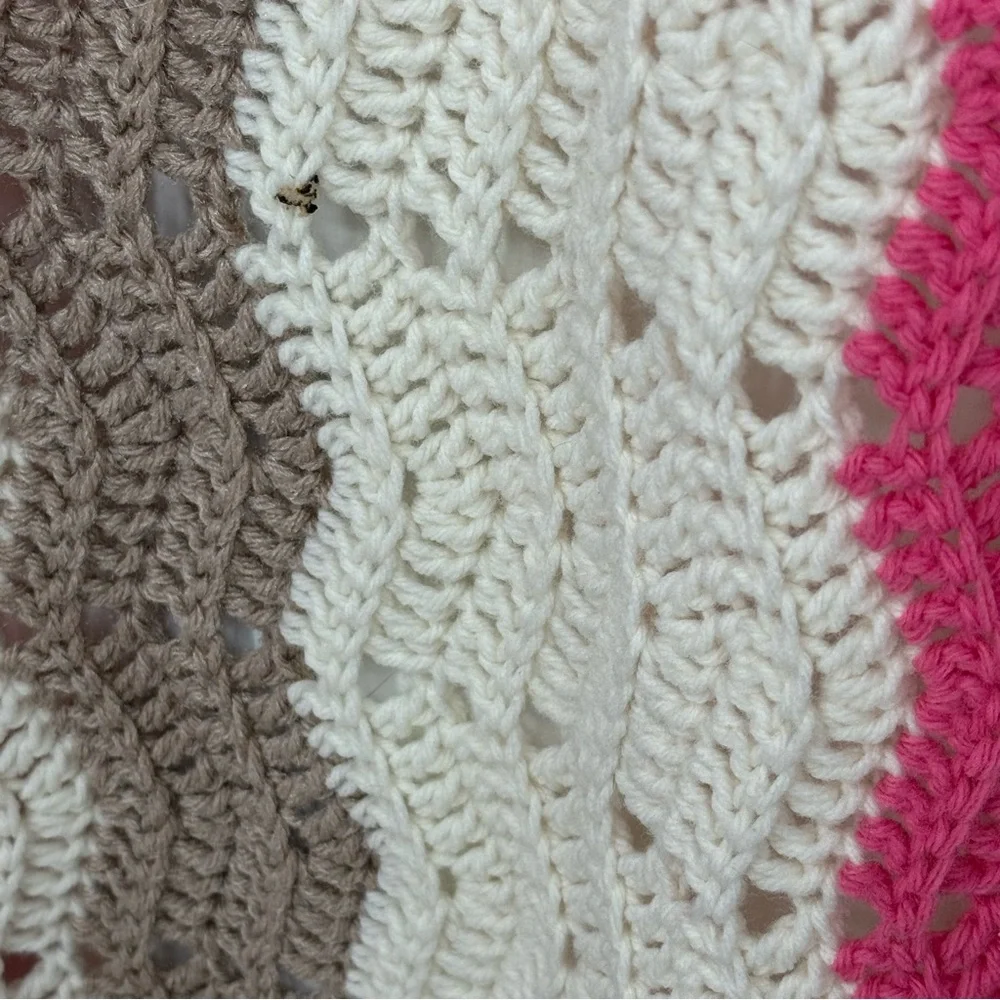 *Beautiful Hand Knit Afghan Throw in Pink Tan and White.
